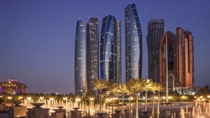 Dubai Villa Prices Surge Over 100% as Millionaires Flock to the City